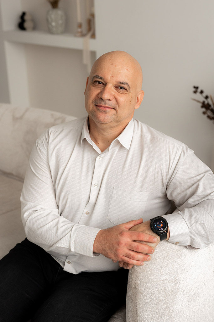 Tim Attila portré